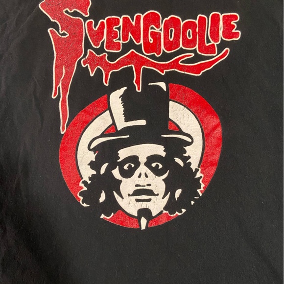 Black tee - Picture 7 of 8